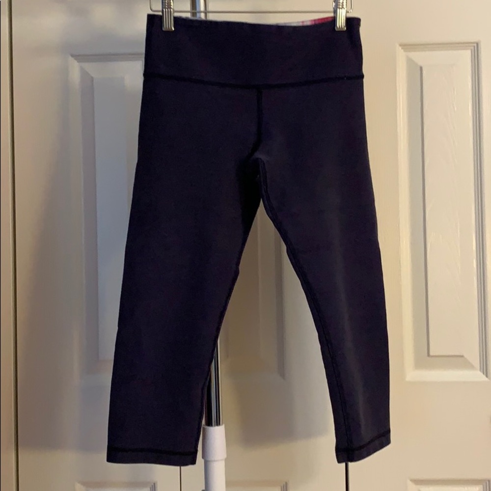Lululemon crops